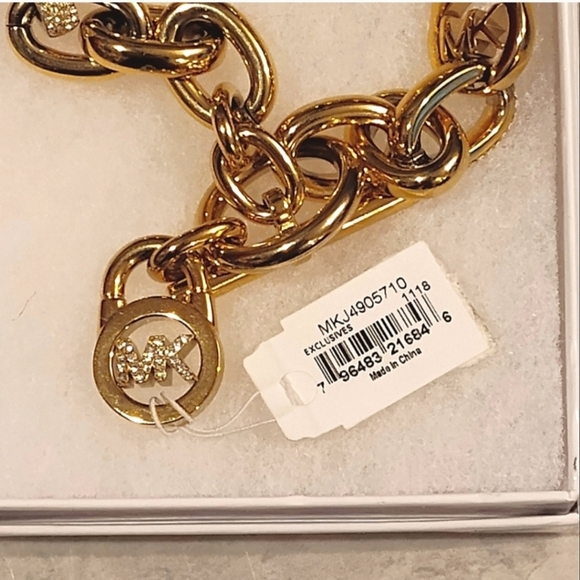 NWT MICHAEL KORS GOLD PLATED CHAIN LINK BRACELET MONGRAM MK CHARM & RHINESTONES - Picture 6 of 7